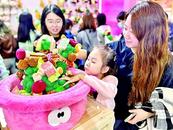 陳立明：桌椅的毛絨鞋
