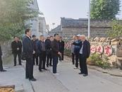 淮北市杜集區(qū)礦山集街道：組織離退休黨員干部參觀梧桐村，追尋紅色記憶