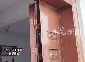 双癌患者小芳子巧手编织“美好”  生病后编出手工艺品1000多件 “保持好心情 想完成更多作品”