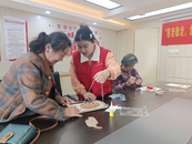 鼓樓街道大田拐社區(qū)開展“慈老敬老 愛在立冬”立冬節(jié)氣粘貼畫志愿服務(wù)活動