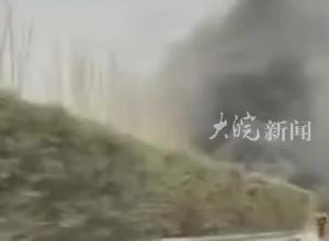 辽宁一客车高速上侧翻起火，警方通报：因机械故障失控导致，排除酒驾、毒驾嫌疑