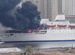 天津“东方公主”号游轮起火，消防回应：火已扑灭，未造成伤亡