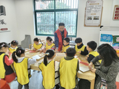 鼓樓街道小東街社區：傳承傳統文化 制作非遺竹編