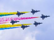空軍“八一”表演隊珠海航展訓練 迎人民空軍成立七十五周年