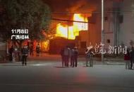 廣西桂林一建筑突發大火  鎮政府回應稱無人員傷亡