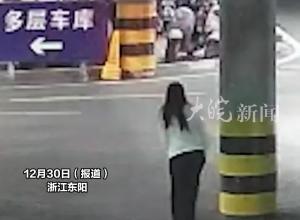 下班路上偶遇神情痛苦患者，医生放下家中急事上前帮忙，离开后又不放心二次折返