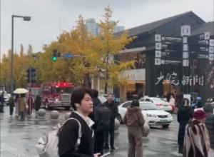 成都的消防车都会唱歌了吗? 
网友:这旋律好耳熟