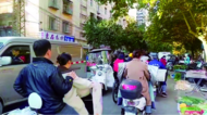 蚌埠：“占道市場”怎么管才能兜住人間煙火氣