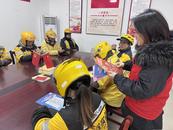 庐江县东顾山街道晨光社区开展“立冬‘新’关爱，暖‘新’再行动”关爱外卖员活动