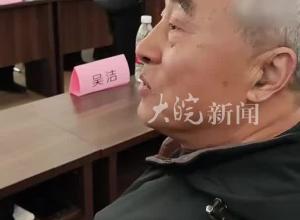 刘强东小学老师收到10万现金 小学老师谈起刘强东满脸骄傲！ 尊师重教值得我们珍惜 “当时不仅自己成绩好，还带动其他同学”