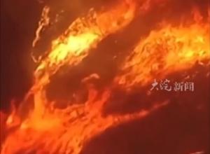 死亡人数升至16人 知名高校也遭威胁
 美国加州山火仍在持续