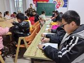 合肥义城街道滨湖沁园开展硬笔书法小课堂