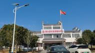 颍上好人周亚携手大学生志愿者春节前慰问特困家庭