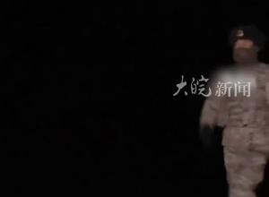 喀喇昆仑高原 边防官兵在战位上站岗跨年 致敬边防军人！