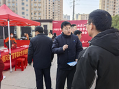 肥西縣總工會(huì)開(kāi)展“工會(huì)送崗位 樂(lè)業(yè)在江淮”2025年肥西縣春風(fēng)行動(dòng)暨官亭鎮(zhèn)返鄉(xiāng)農(nóng)民工就業(yè)服務(wù)招聘會(huì)