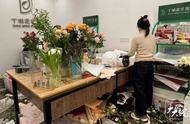 2月14日池城“花市经济”依然火热   但线下花店销量明显“降温”