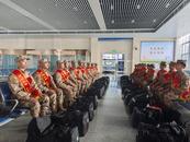 新兵踏上征程 合肥火車站現(xiàn)溫情送別場景