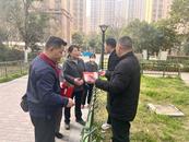 ?合肥一保潔阿姨在垃圾房里撿到四萬余元現金，交還失主