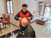 雪華鄉(xiāng)（宏業(yè)村街道）沈圩社區(qū)：“愛心義剪暖人心 雷鋒精神永傳承”