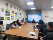 萬里新光織華章 蛇行千里夢續(xù)航 ——解放一路小學召開新學期德育工作會議