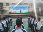 鳳二小教育集團(tuán)舉行“防治結(jié)核病 人人保健康”主題升旗儀式