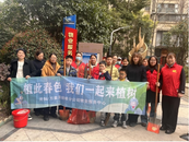 雪華鄉(xiāng)（宏業(yè)村街道）萬達(dá)社區(qū)新時代文明實(shí)踐站開展“植綠護(hù)綠 小小園丁”主題活動