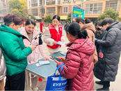 電子醫保“碼”上行動！雪華鄉（宏業村街道）煙墩社區便民服務“升溫”