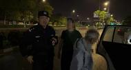 九旬老人遛彎迷路 警民聯動及時救助