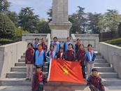 豐碑礪壯志 鮮花寄哀思——蚌埠十六中教育集團開展清明祭掃活動