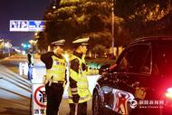 銅陵交警開展夜查酒駕“零點行動”