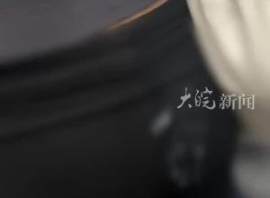 男子地铁车厢猥亵女乘客？上海地铁：嫌疑人被乘客拖下车已交给民警处理