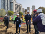 六安市交通執法支隊全力護航五里墩大橋改造涉水施工安全 