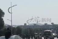 00后海軍烈士為國捐軀 歸鄉(xiāng)安葬時(shí) 母親緊緊抱住墓碑 崩潰大哭
