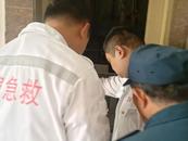 六旬老人被困電梯  蚌埠120極速救援