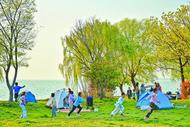 巢湖市：文明賞春色 共護生態美