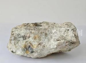 我国发现提纯度超99.995%高纯石英矿