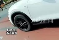 女司機早高峰手舉社牛專屬牌求加塞  “本來不想讓的，怎奈她太可愛了！”
