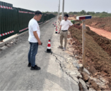 懷寧金拱鎮(zhèn)里仁村：關(guān)注園區(qū)臨時道路破損 保障建設(shè)順利進行  