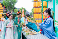 河北磁县：迎五一 来方特参加“成语奇遇节”