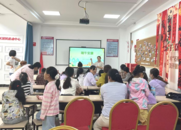 合肥磨店社区文忠苑社居委：“香”约端午 趣制香囊  