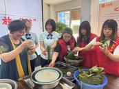 大觀區玉琳路街道四眼井社區：粽葉飄香迎端午 黨群連心共安康
