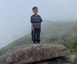 福建仙游8歲男孩爬山失聯(lián)半個月 當(dāng)?shù)鼗貞?yīng)：搜救未終止