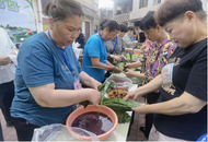 天橋街道喻義巷社區(qū)：粽葉飄香暖人心 社區(qū)聚力送溫情