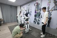 安徽蚌埠：人形機器人開啟智能應用新未來