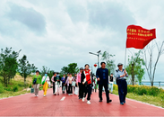 湖濱社區(qū)中心南湖社區(qū)舉辦“歲月鎏金，活力不退”退休人員趣味運動會