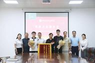 七旬老人意外骨折  安徽文达信息工程学院三名大学生在田间上演15分钟生死急救