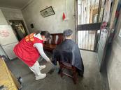 合肥市庐阳区双岗街道开展“善行双岗 让爱飞翔——有爱 无碍”居家安全上门义剪服务  