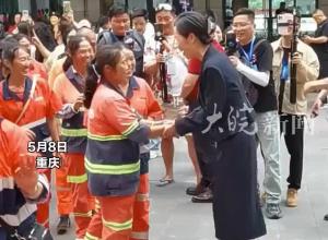 榮昌請千名環衛園林工人到政府食堂吃鹵鵝，感謝五一假期辛勤付出