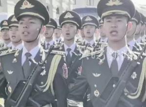 中國人民解放軍儀仗司禮大隊 紅場閱兵入場前高唱 《當那一天來臨》