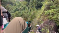 女子福建溪瑤拍照時不幸墜崖身亡 鎮政府：在非旅游景點內發生事故